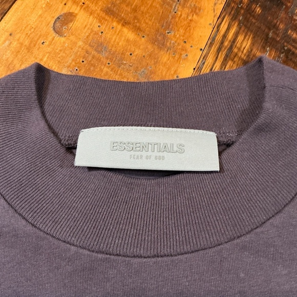 Fear of God Essentials T-Shirt Chocolate Brown Size M - Picture 7 of 9